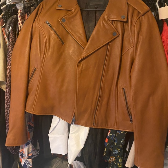 Leather jacket - Picture 2 of 11